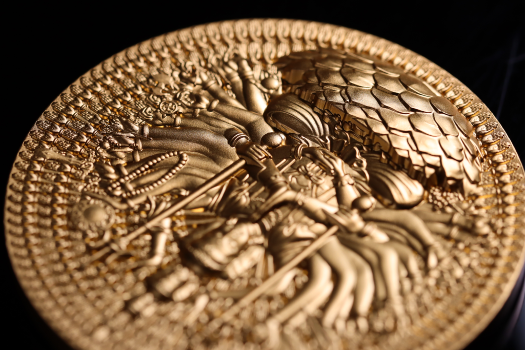 Detail-ShotGold-Gilded-