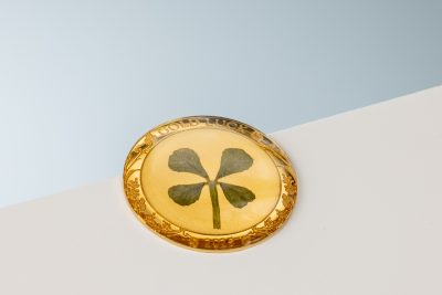 Palau - 2025 - 1 Dollar - Four Leaf Clover in Gold