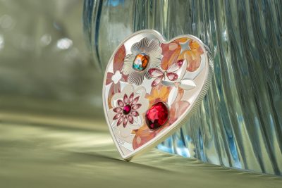 Cook Islands - 2026 - 5 Dollars - Brilliant Love BLOSSOM