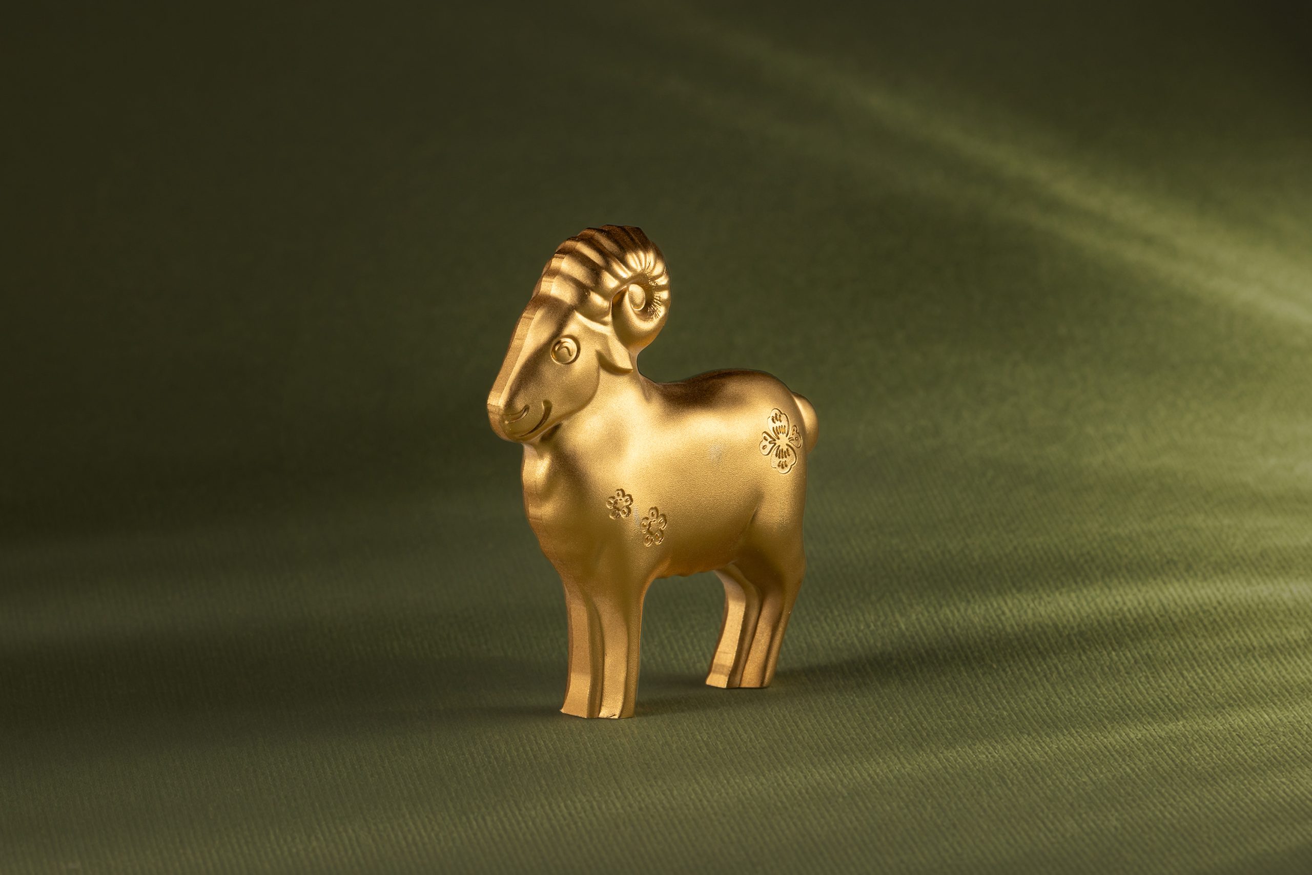 Mongolia - 2027 - 1000 Togrog - Year of the Goat 3D silver 1oz GILDED EDITION